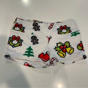 FLEO Festive Pixel Art Women's Shorts